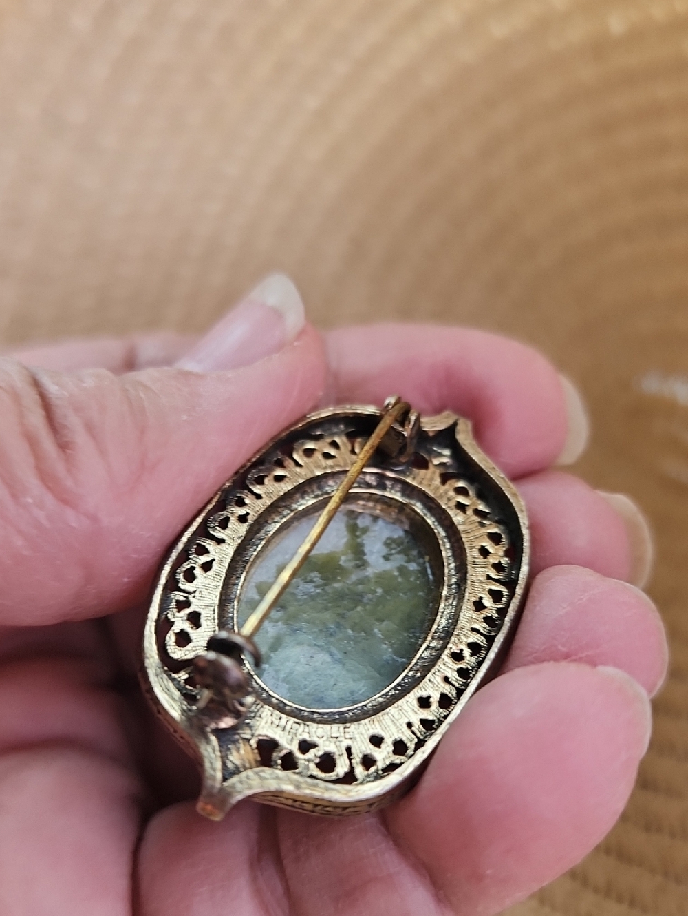 Moss Agate Green & Pink Vintage Golden Filigree Brooch Pin - Picture 4 of 4